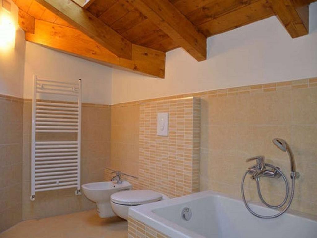 Appartamento Vista Lago - Betta Lezzeno Exteriör bild