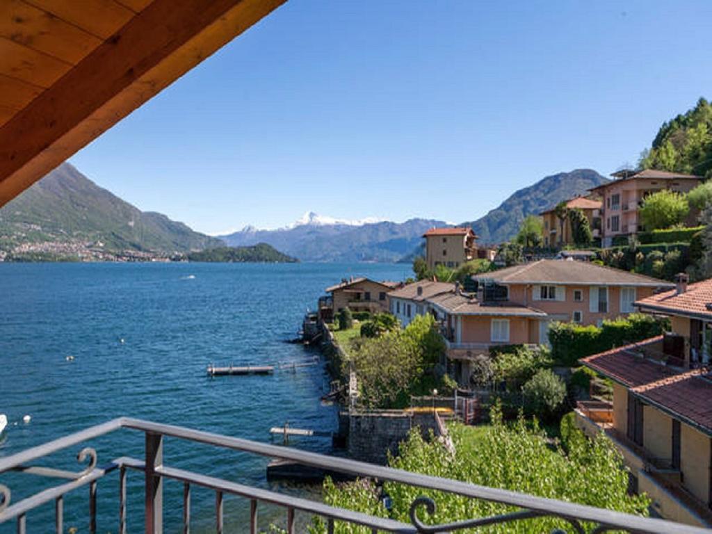 Appartamento Vista Lago - Betta Lezzeno Exteriör bild